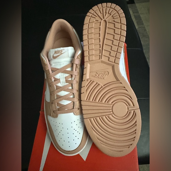 Brand new women’s Nike dunk low size 12 - Picture 5 of 5